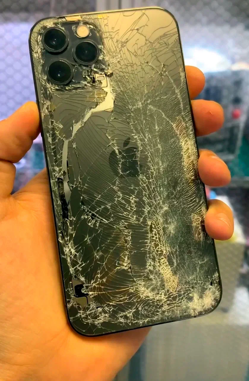 Замена заднего стекла iphone